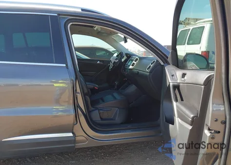 2013 Volkswagen Tiguan S/Se/Sel из США, поврежденный, VIN WVGAV7AX4DW023676